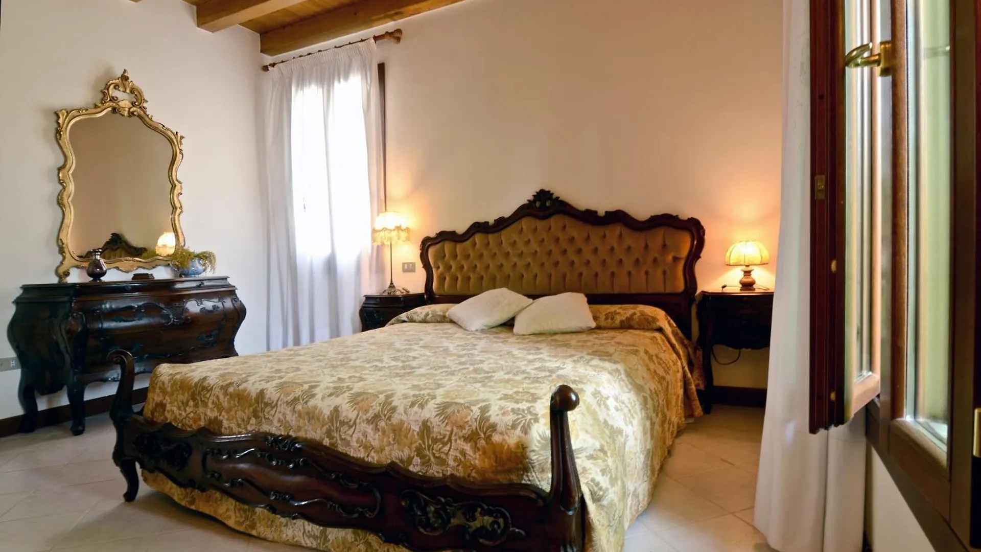 Apartmán Airy & Panoramic With Terrace, 2 Minutes From The Sea Benátky – Lido