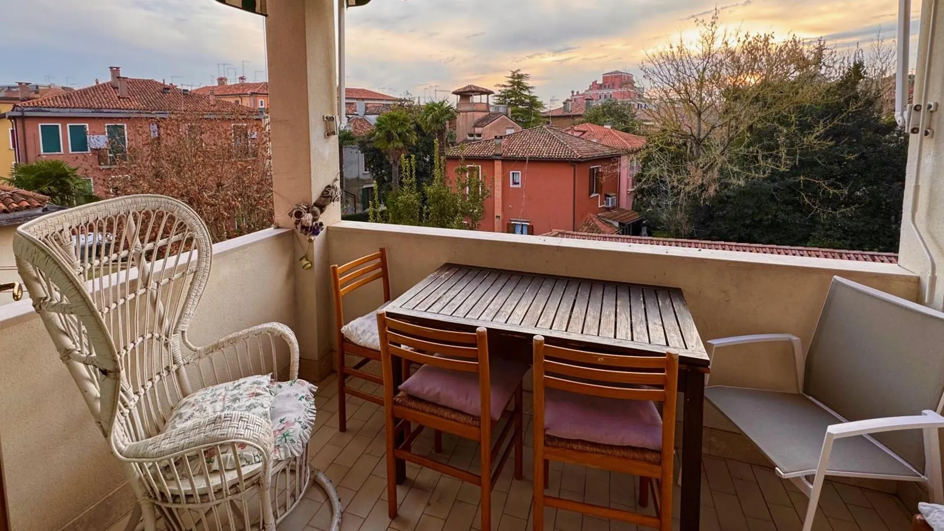 Airy & Panoramic With Terrace, 2 Minutes From The Sea Apartment Lido di Venezia